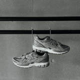 INVINCIBLE x N.HOOLYWOOD x NEW BALANCE M1906NIH